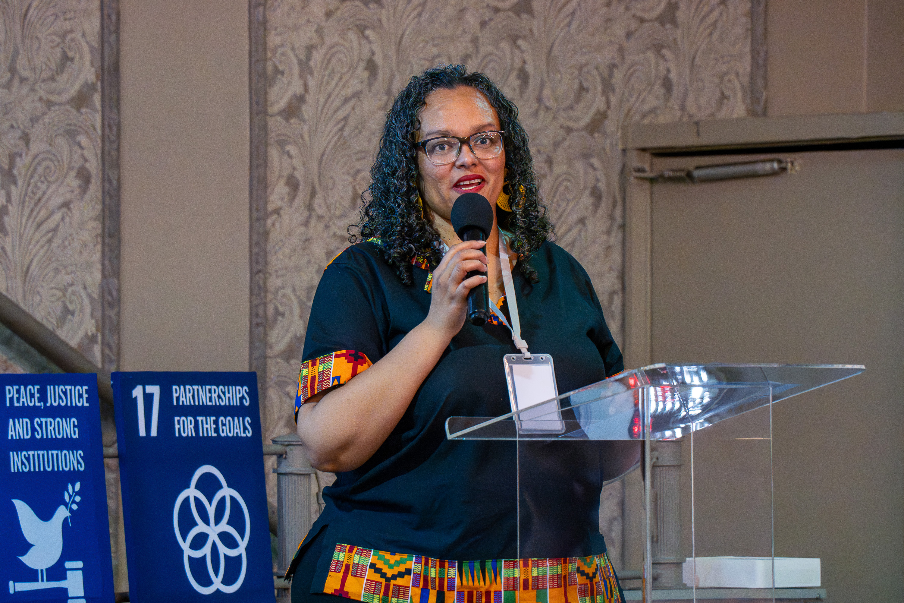 Arlene Wilson-Max, CEO of Innovative Entrepreneurs NPC, addresses the Ambassadors' and Executives Networking Luncheon 2026 from the podium